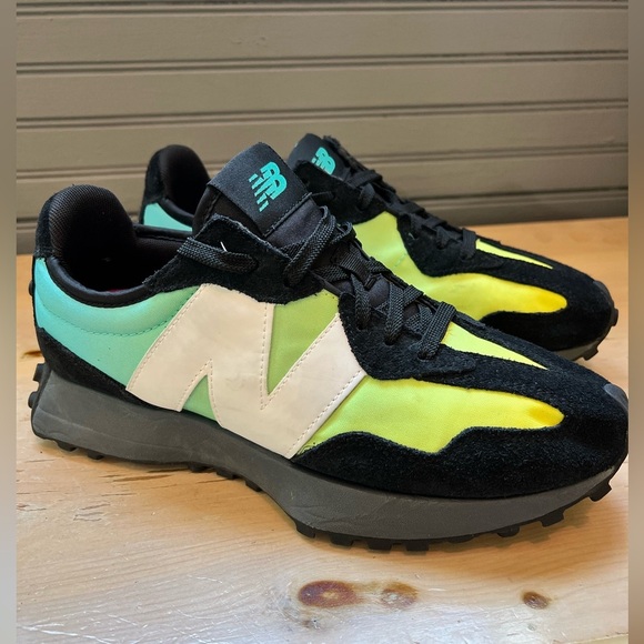 New Balance 327 Summer Jade Black MS327SA Mens Size 8 - Picture 1 of 10